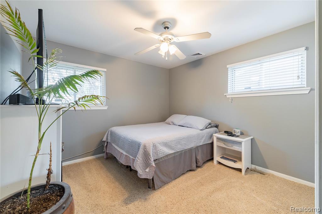 20812 Wick Road Taylor, MI 48180 - Photo 13 of 31 Gallery Image 13