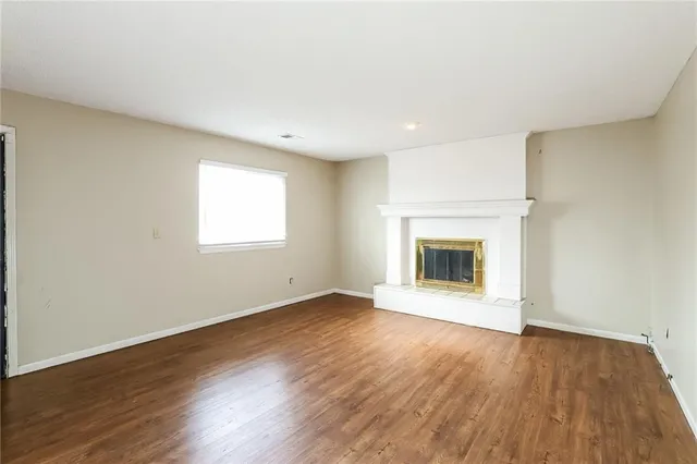 $2,210 | 6708 North Fisk Avenue, Kansas City, MO 64151