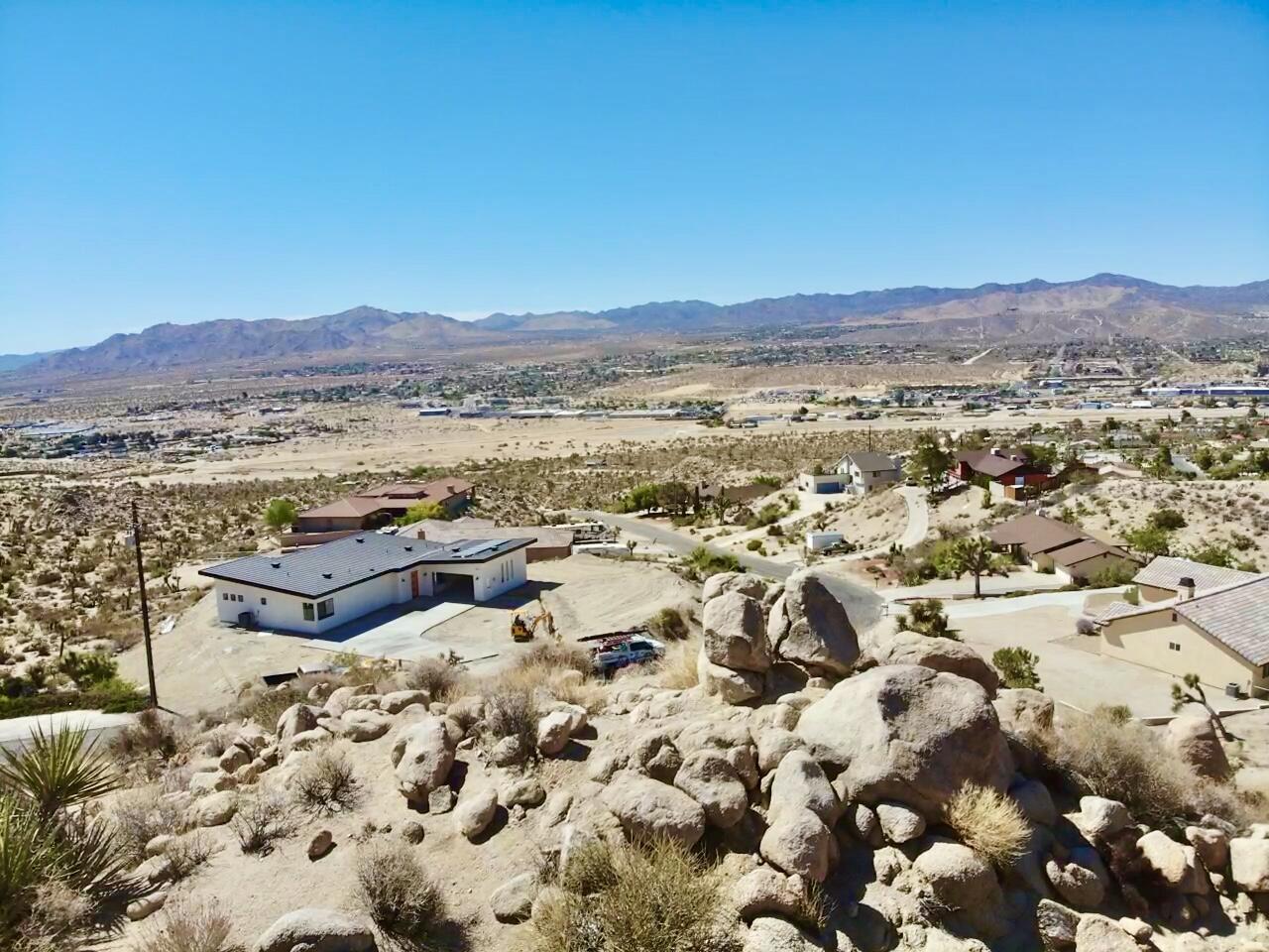 213 Mandarin Road Yucca Valley, CA 92284 - Photo 12 of 21 IMG_2710