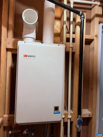 $2,695 | 2056 BethPage Court, Charlottesville, VA 22901