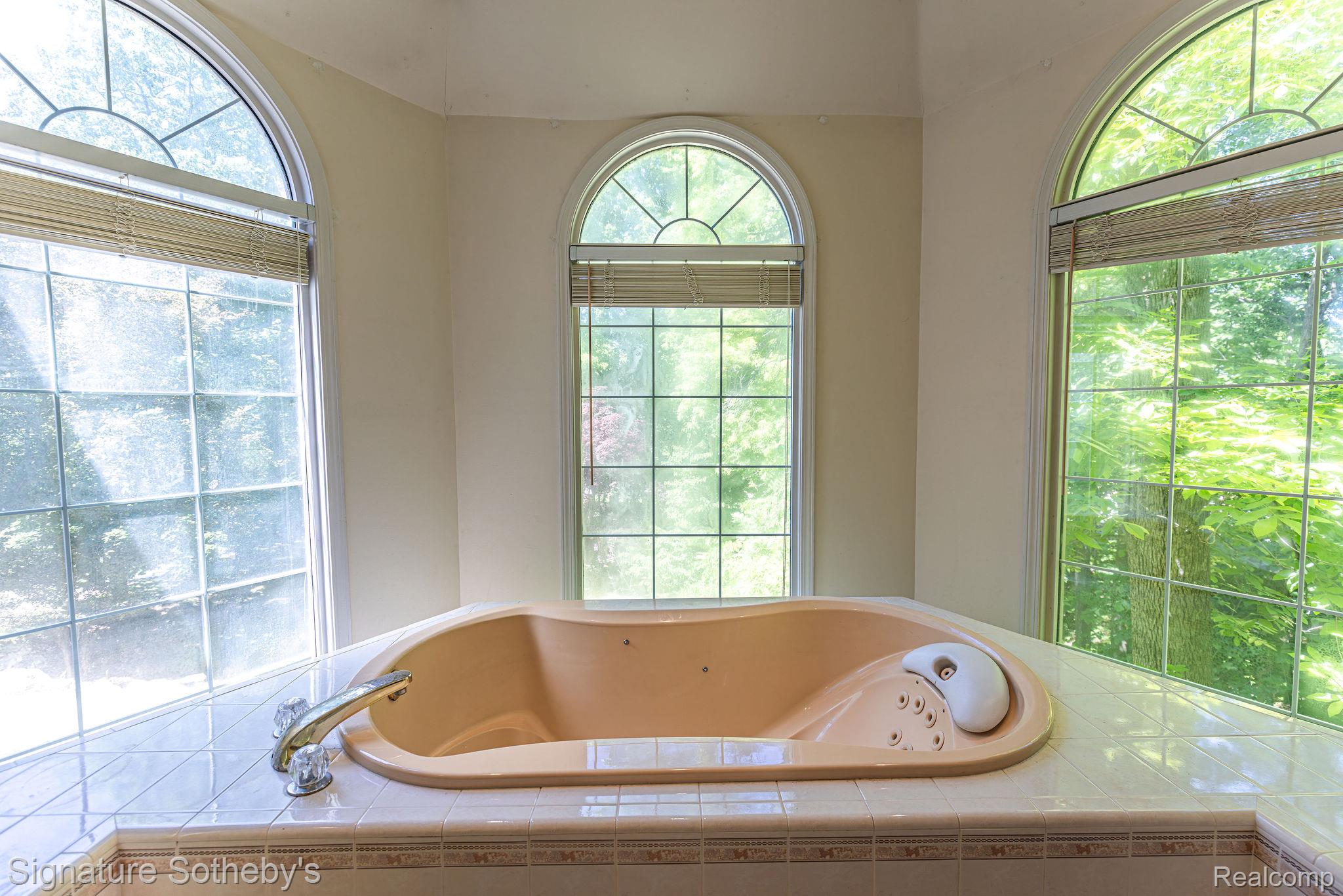 2855 Cranbrook Ridge Court Rochester, MI 48306 - Photo 21 of 31 6W6A2573.jpg