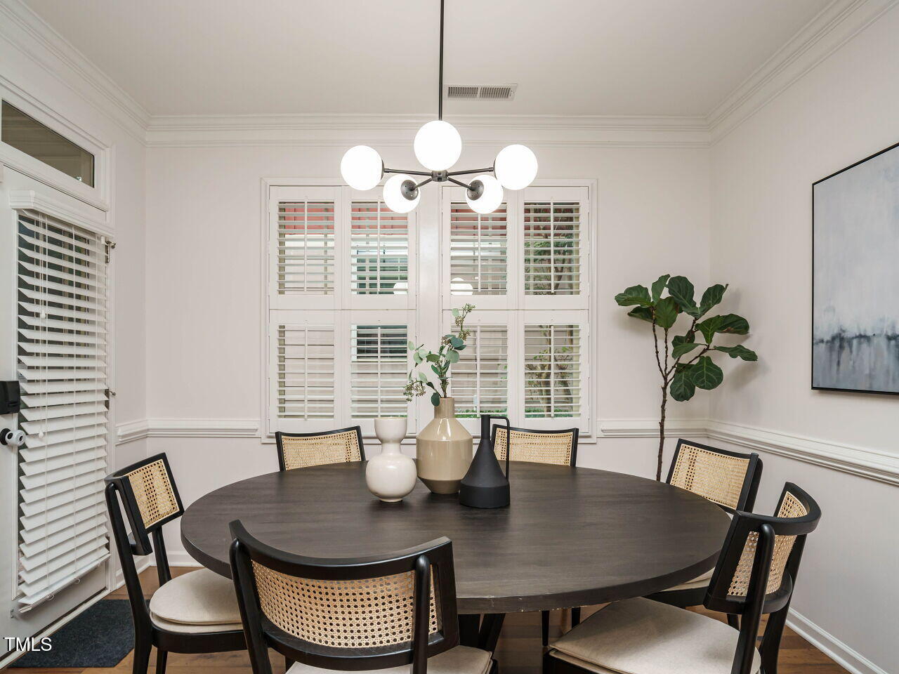 5514 Wade Park Boulevard Raleigh, NC 27607 - Photo 12 of 31 Dining Room