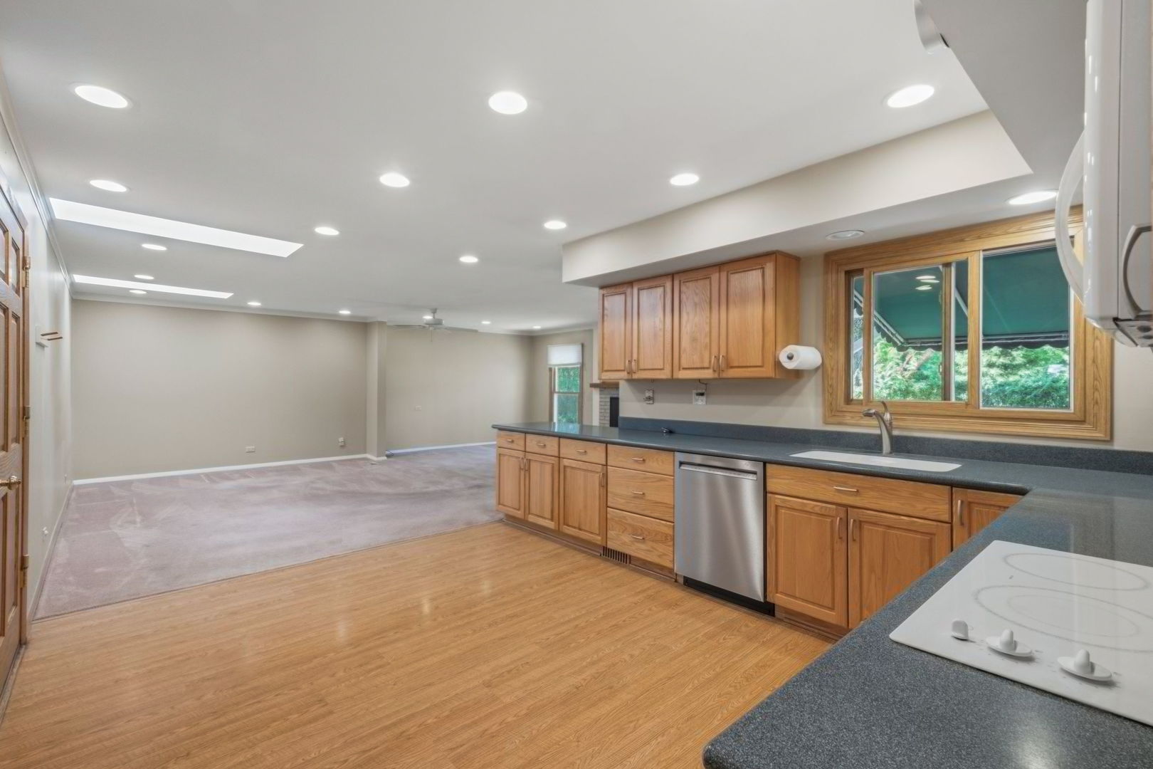 2769 Shannon Road Northbrook, IL 60062 - Photo 5 of 17