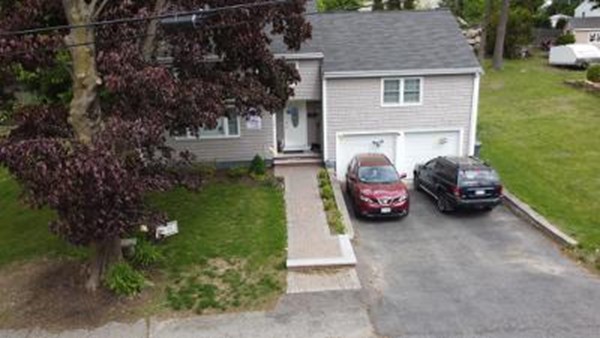 25 Thomas Road Lynnfield, MA 01940 - Photo 1 of 1