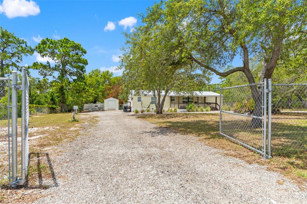 7876 Ridge Road Weeki Wachee, FL 34613 - Photo 38 of 54