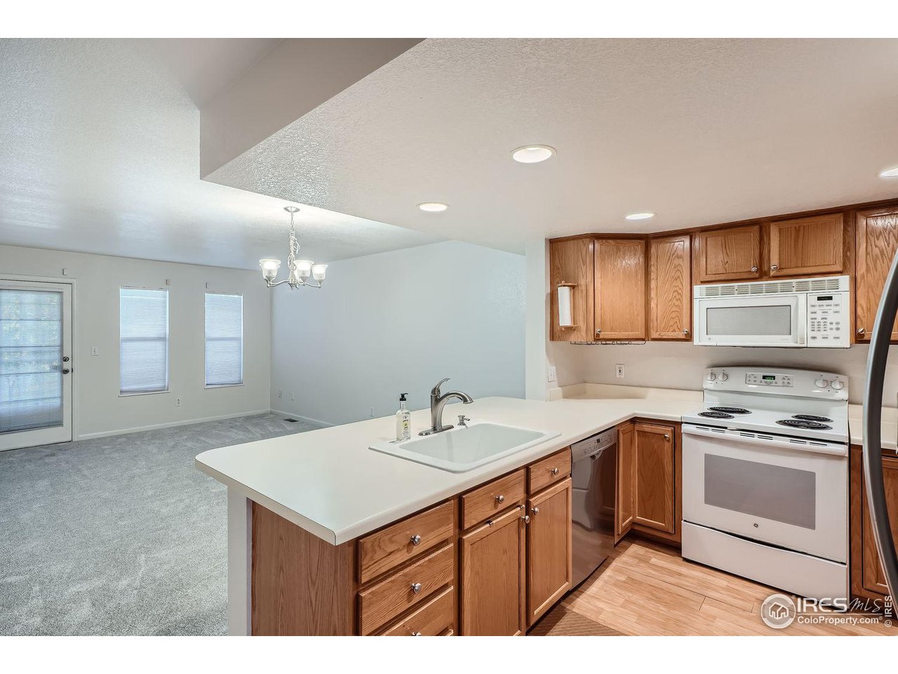 5091 Garrison Street, Unit 5 Wheat Ridge, CO 80033 - Photo 9 of 34 Gallery Image 9