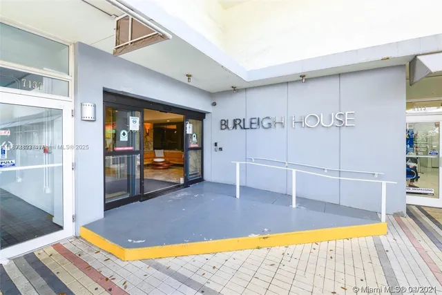 a view of a living room