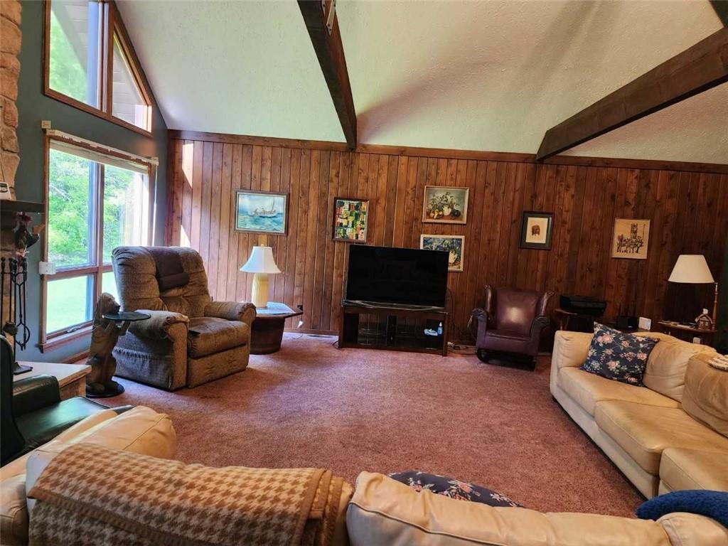 425 Pulaski Mercer Road Pulaski, PA 16143 - Photo 3 of 21 Gallery Image 3