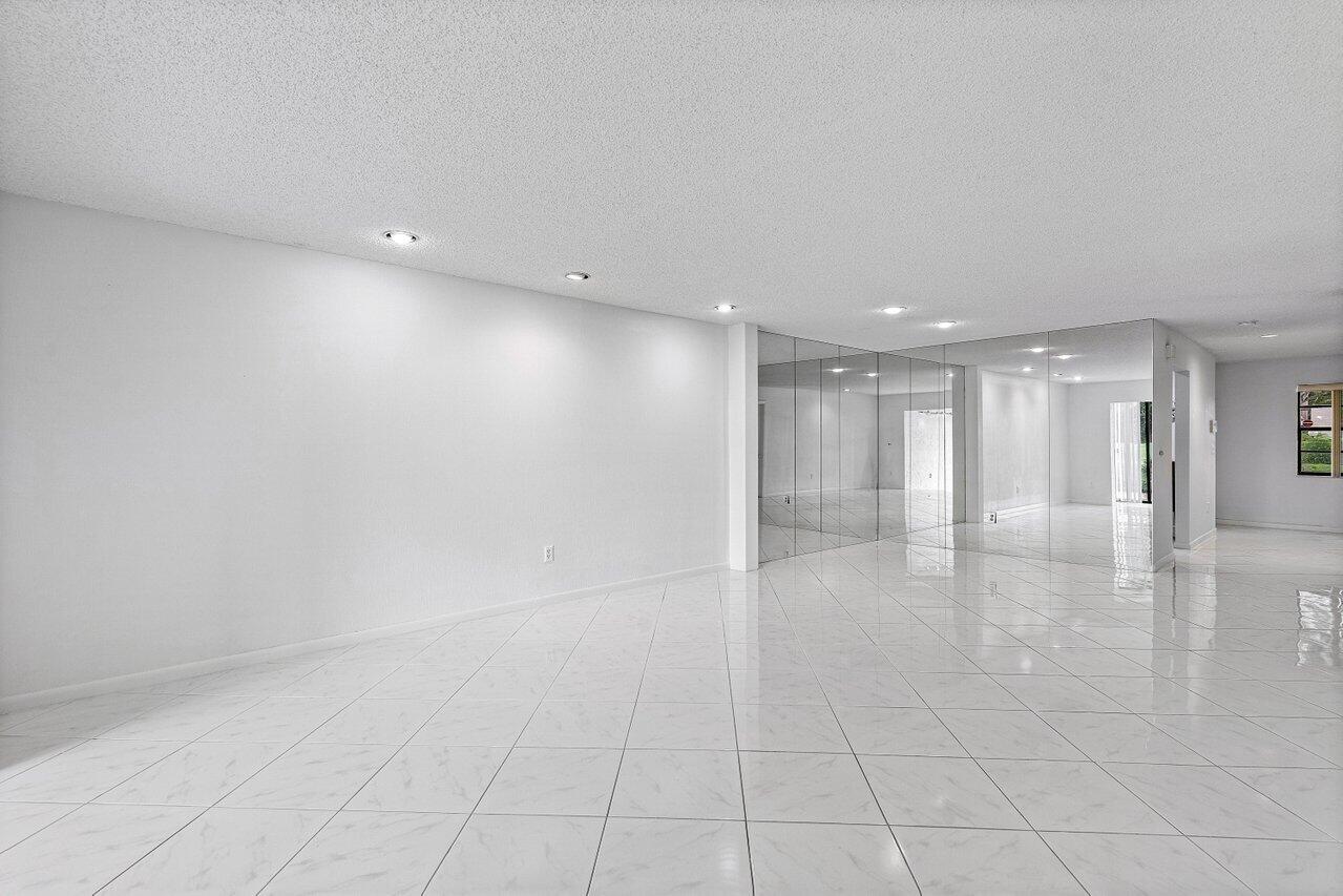9292 Vista Del Lago, Unit C Boca Raton, FL 33428 - Photo 15 of 33 017-9292VistaDelLago-10C-BocaRaton-FL-33