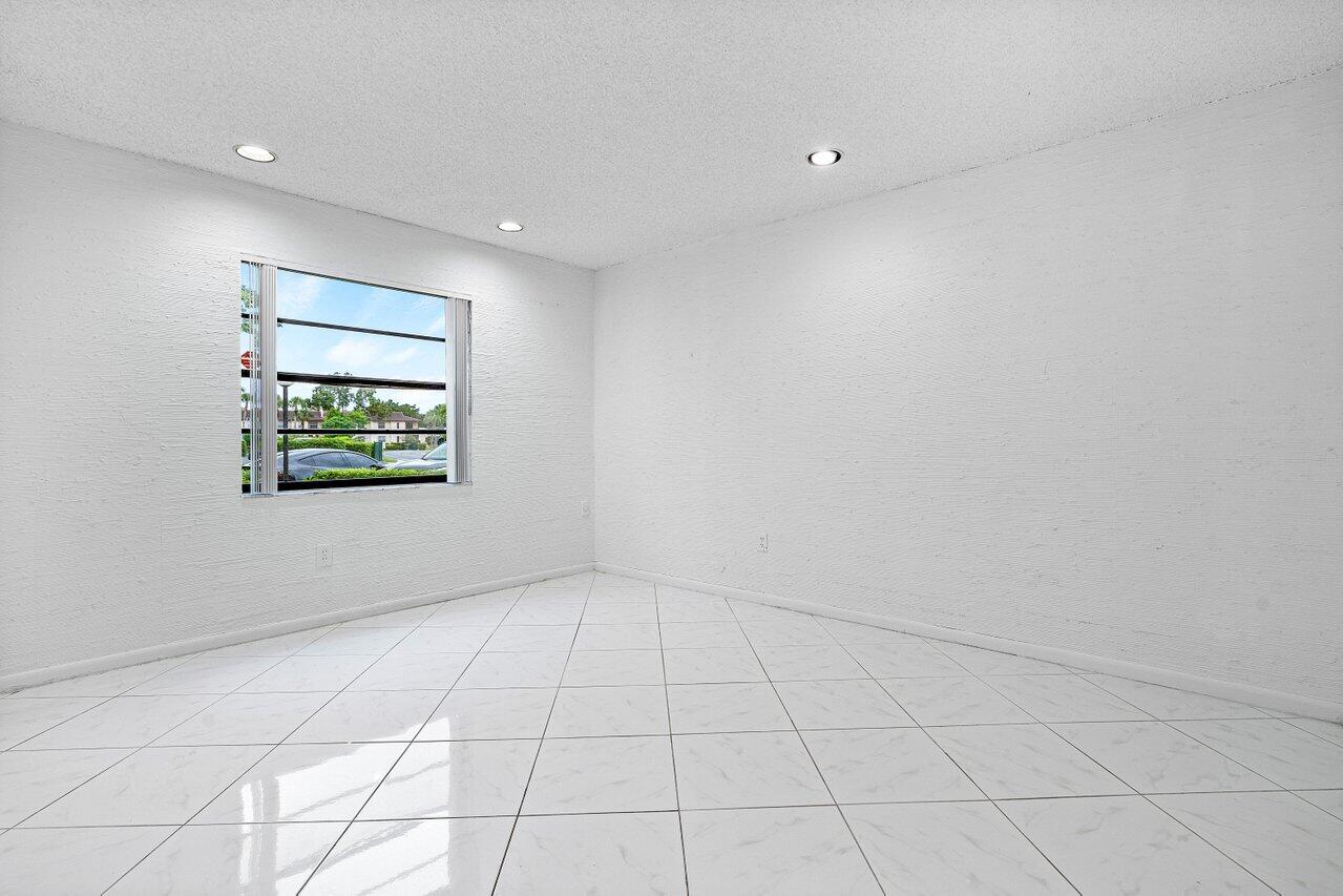 9292 Vista Del Lago, Unit C Boca Raton, FL 33428 - Photo 22 of 33 025-9292VistaDelLago-10C-BocaRaton-FL-33