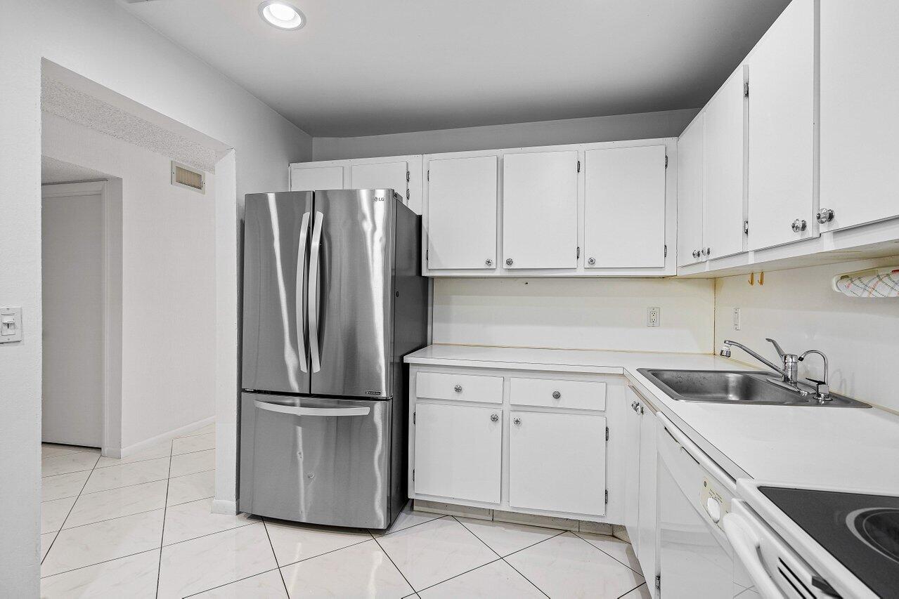 9292 Vista Del Lago, Unit C Boca Raton, FL 33428 - Photo 4 of 33 009-9292VistaDelLago-10C-BocaRaton-FL-33