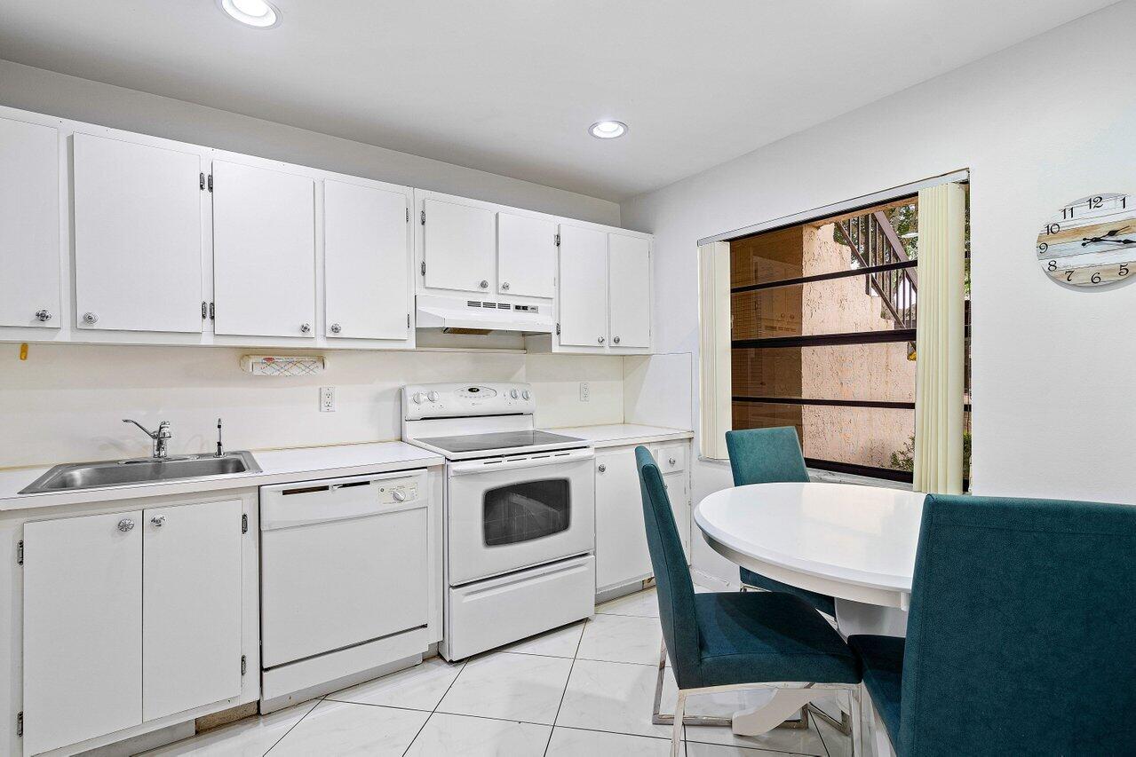 9292 Vista Del Lago, Unit C Boca Raton, FL 33428 - Photo 6 of 33 006-9292VistaDelLago-10C-BocaRaton-FL-33