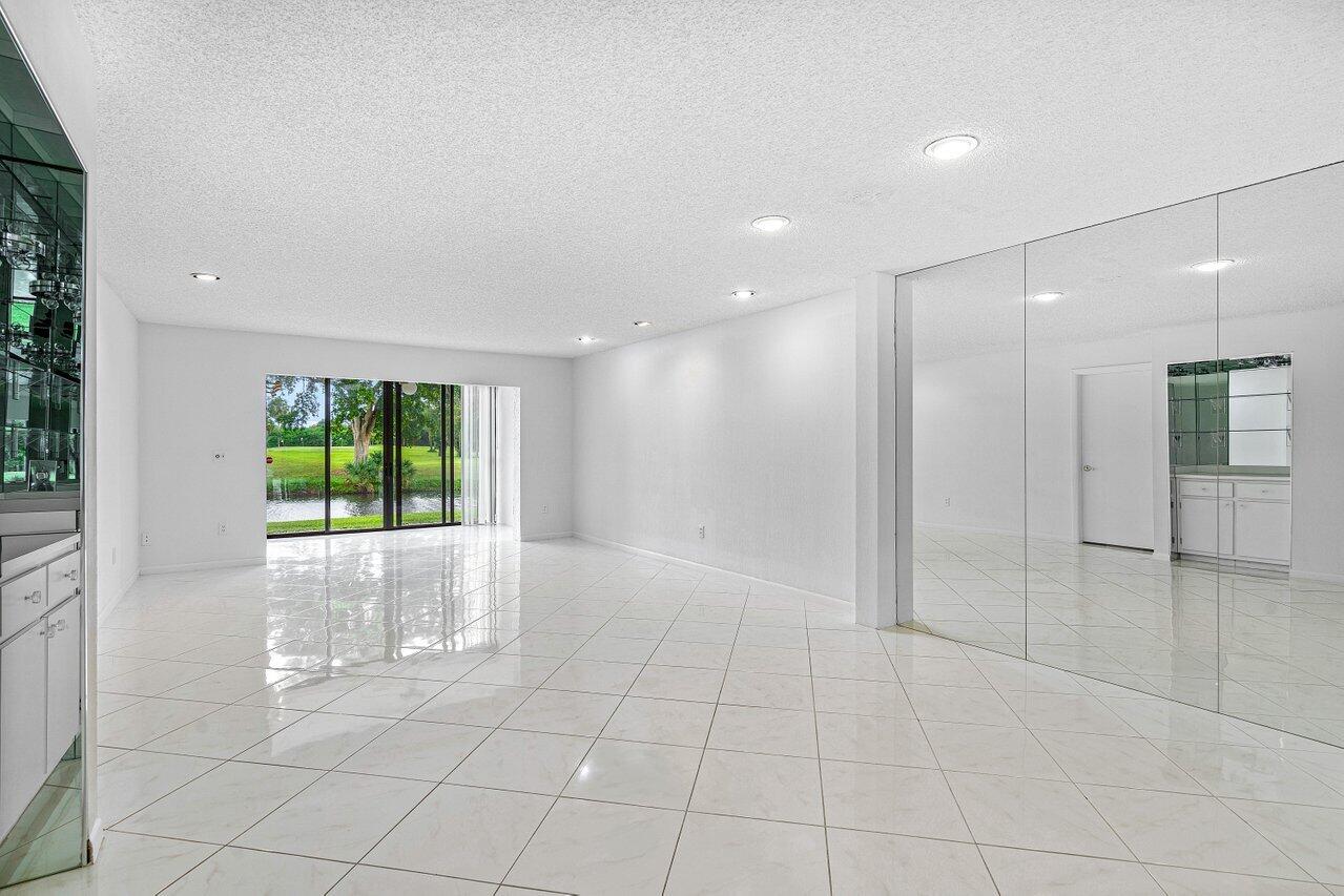 9292 Vista Del Lago, Unit C Boca Raton, FL 33428 - Photo 8 of 33 010-9292VistaDelLago-10C-BocaRaton-FL-33