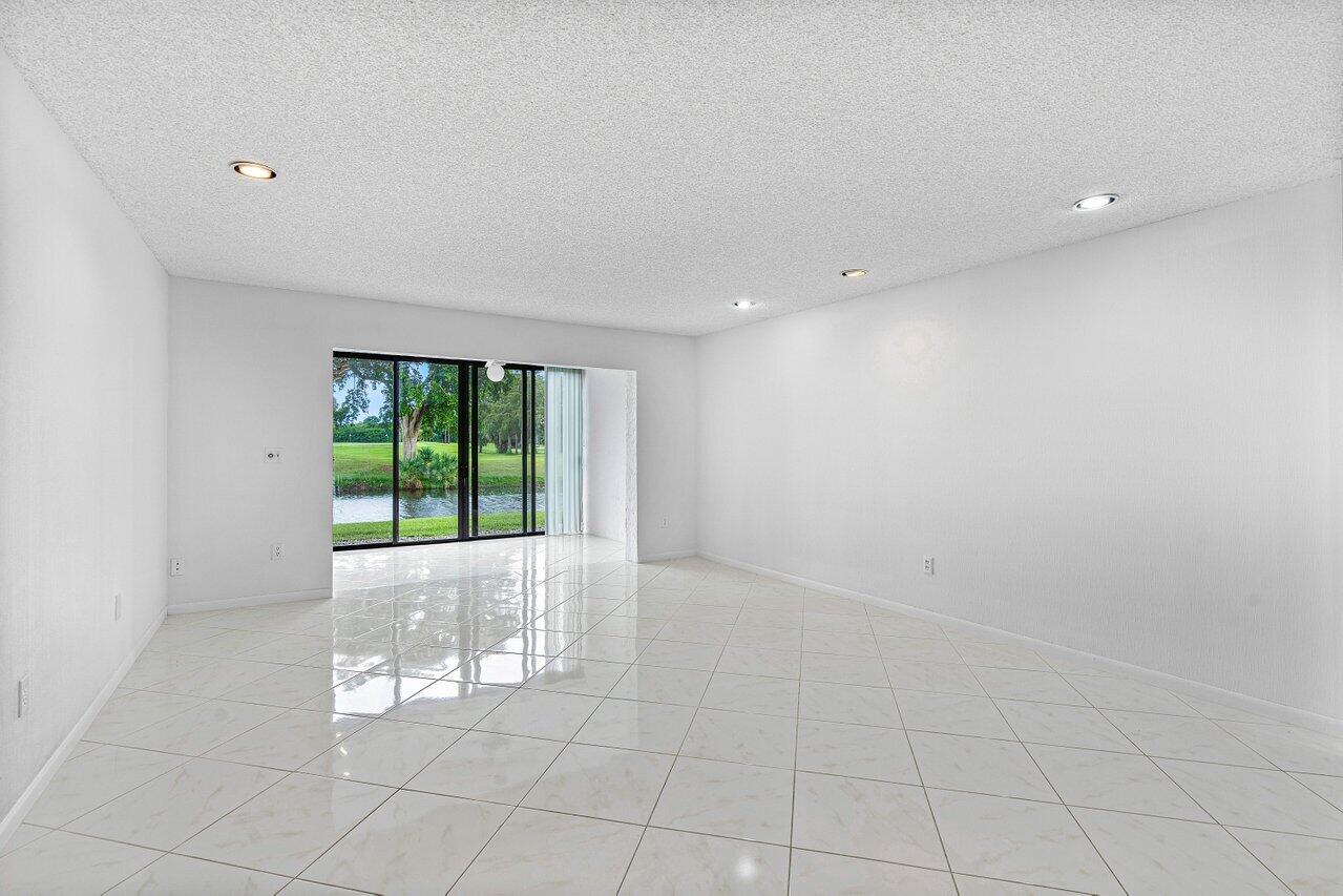 9292 Vista Del Lago, Unit C Boca Raton, FL 33428 - Photo 9 of 33 011-9292VistaDelLago-10C-BocaRaton-FL-33