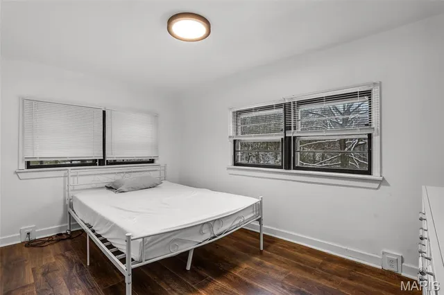 $225,000 | 28 Oakleigh Drive, Belleville, IL 62223