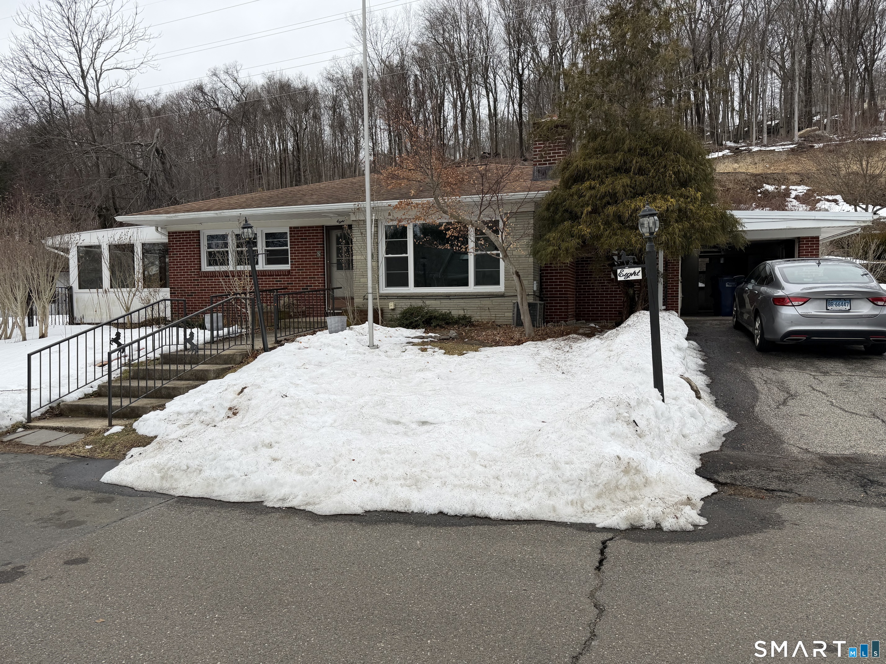 8 Reichelt Terrace Ansonia, CT 06401 - Photo 1 of 32