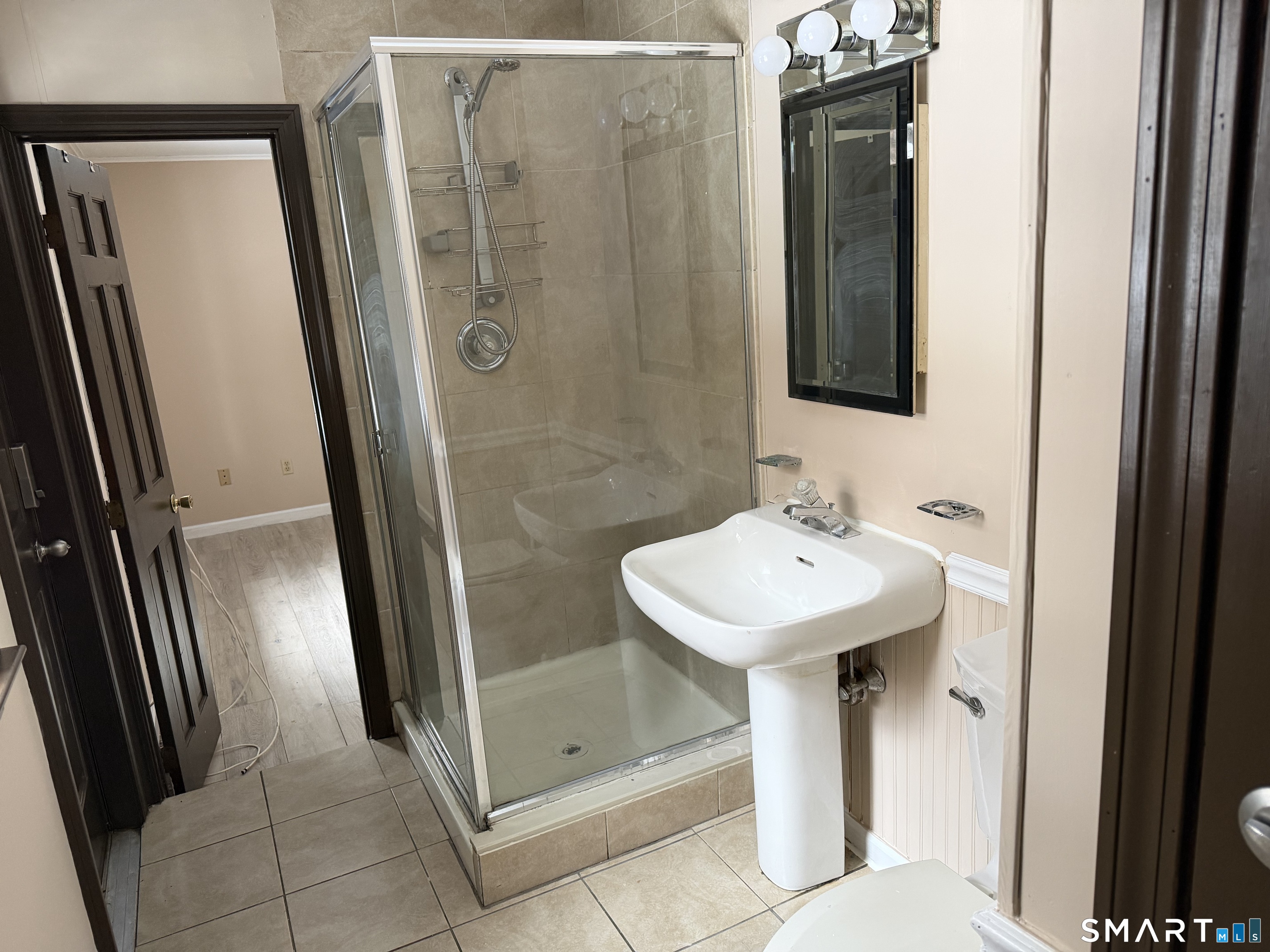 8 Reichelt Terrace Ansonia, CT 06401 - Photo 28 of 32