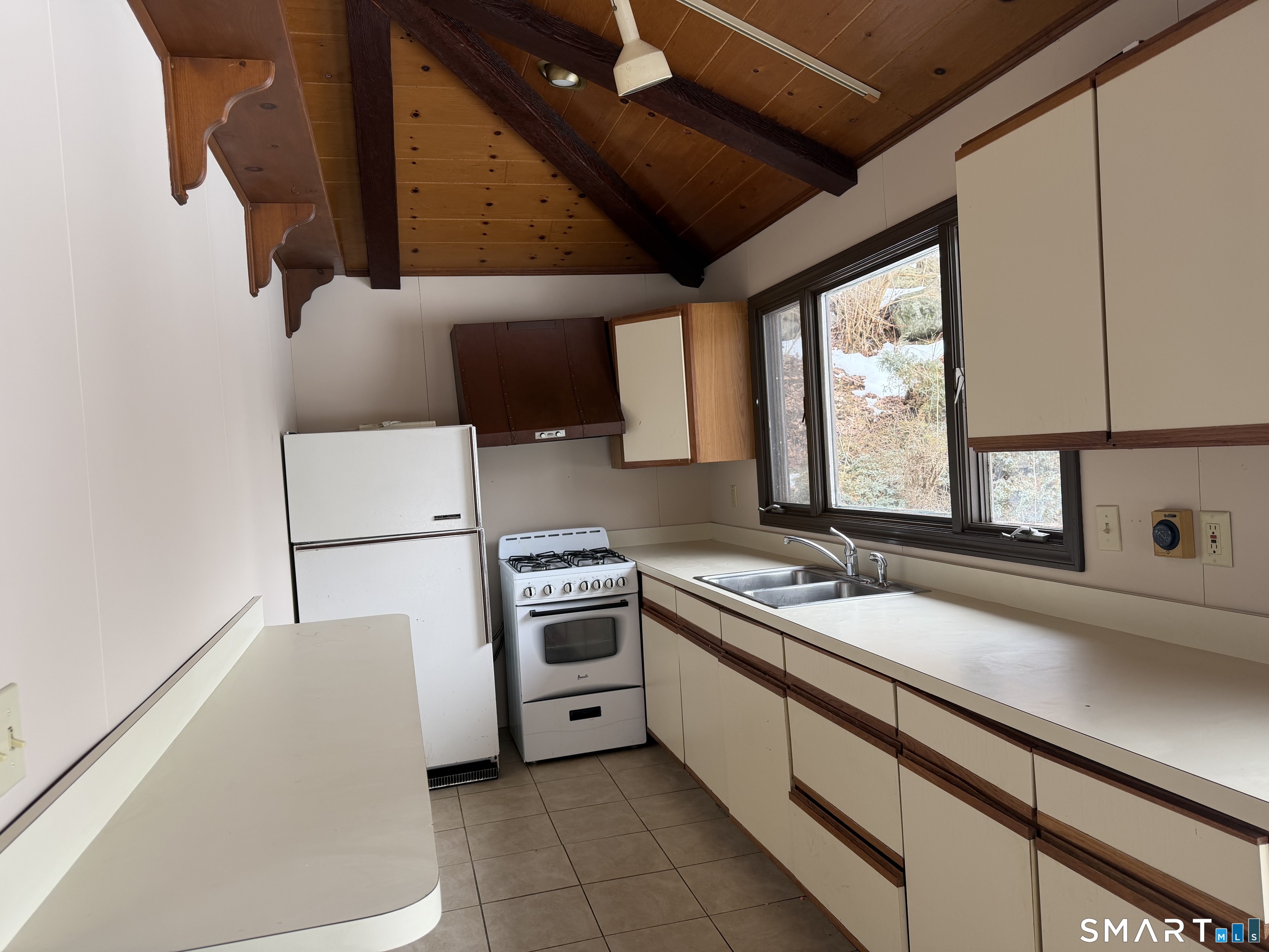 8 Reichelt Terrace Ansonia, CT 06401 - Photo 30 of 32