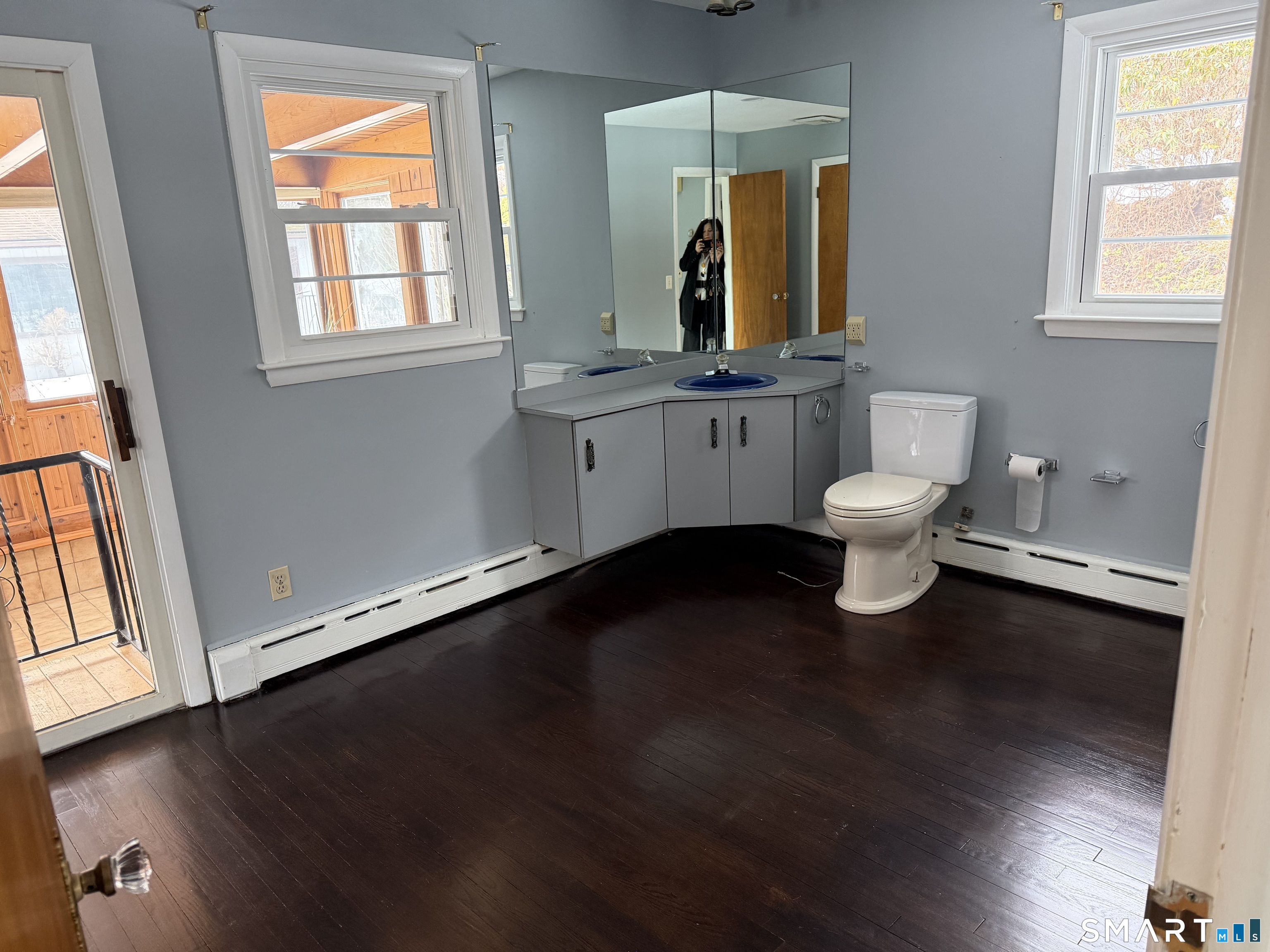 8 Reichelt Terrace Ansonia, CT 06401 - Photo 9 of 32