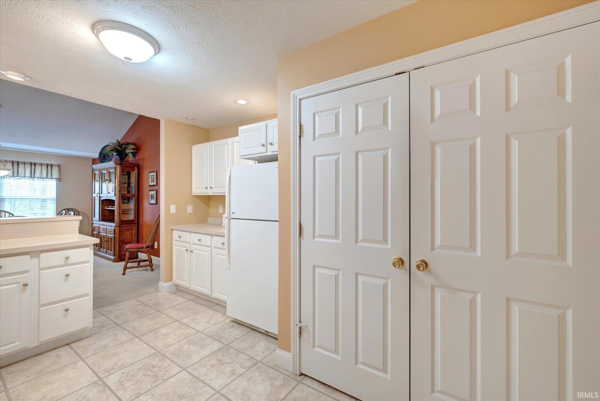 2022 West Arbor Ridge Way Bloomington, IN 47403 - Photo 11 of 36 Gallery Image 11