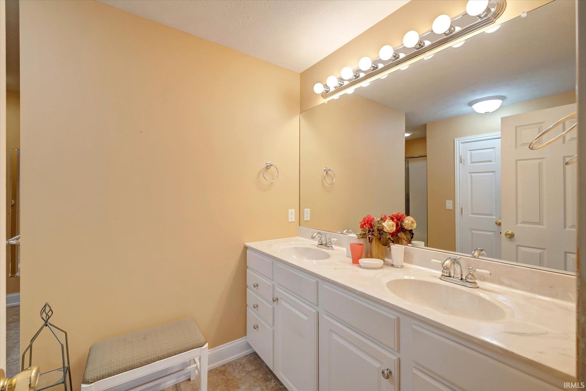 2022 West Arbor Ridge Way Bloomington, IN 47403 - Photo 20 of 36 Gallery Image 20