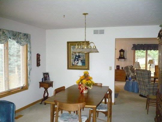 3538 North Trainer Road Rockford, IL 61114 - Photo 4 of 11 Gallery Image 4