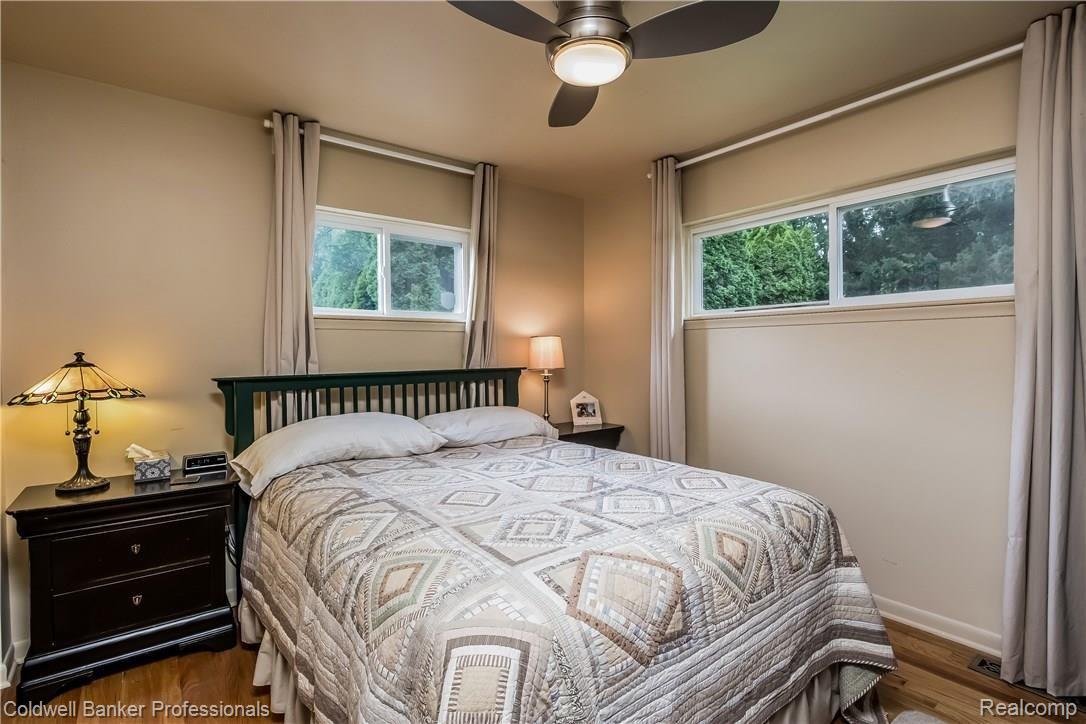 28309 Ridgebrook Road Farmington, MI 48334 - Photo 23 of 44 023-Bedroom-3029404-large.jpg