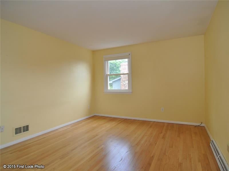 23 Seneca Road Portsmouth, RI 02871 - Photo 16 of 25 Master Bedroom.