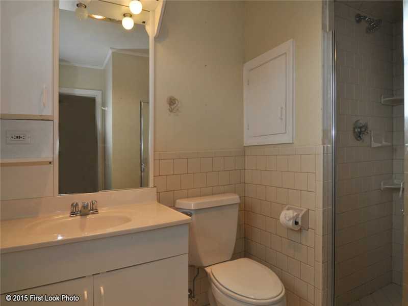 23 Seneca Road Portsmouth, RI 02871 - Photo 17 of 25 Master Bath/Spa.