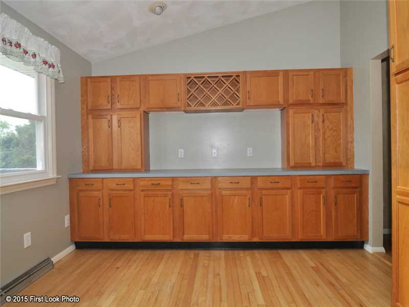 23 Seneca Road Portsmouth, RI 02871 - Photo 8 of 25 Dining Room.