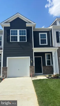 $2,950 | 60 Robert Drive, Runnemede, NJ 08078