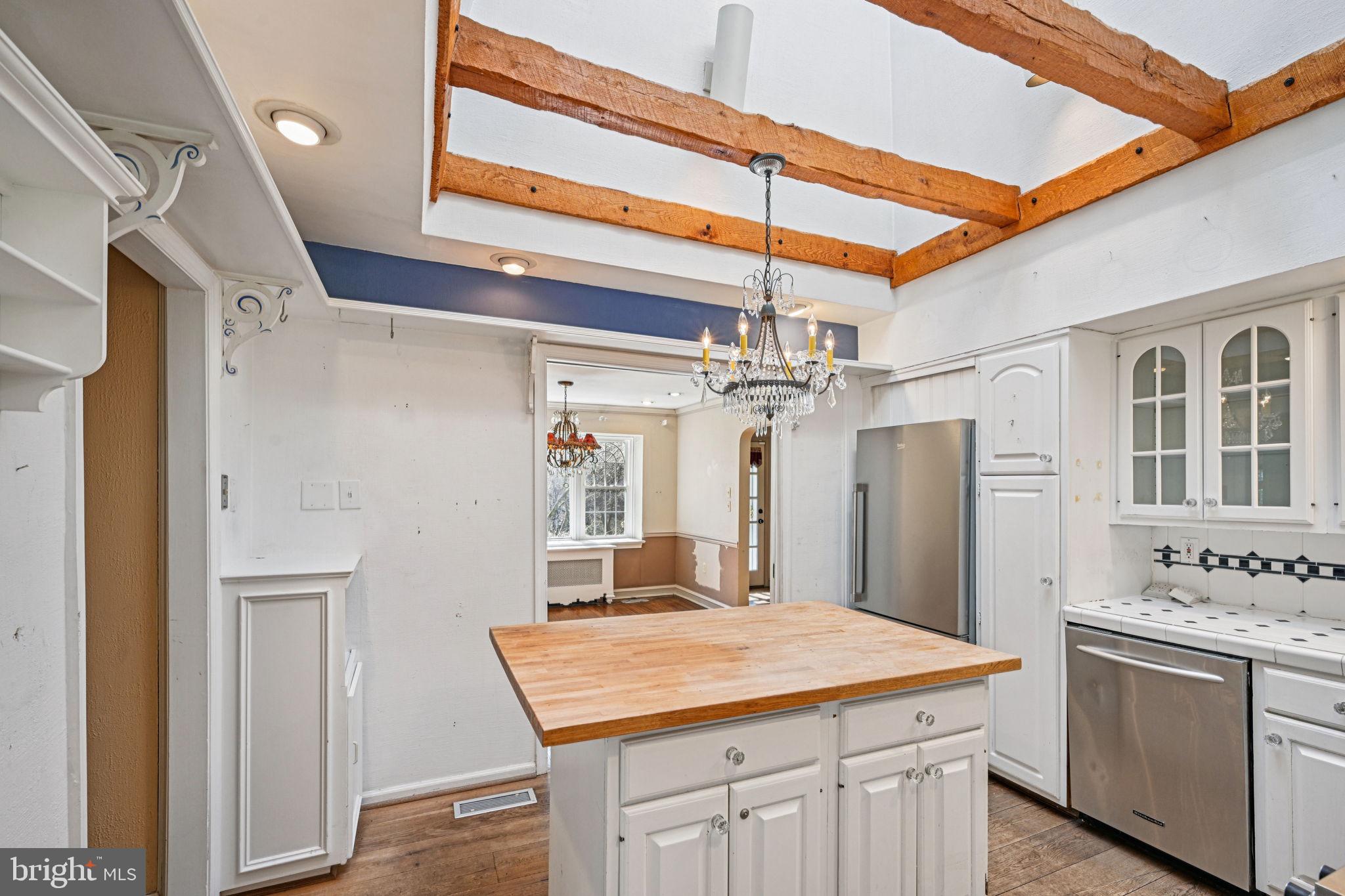 1268 Rydal Road Jenkintown, PA 19046 - Photo 13 of 59