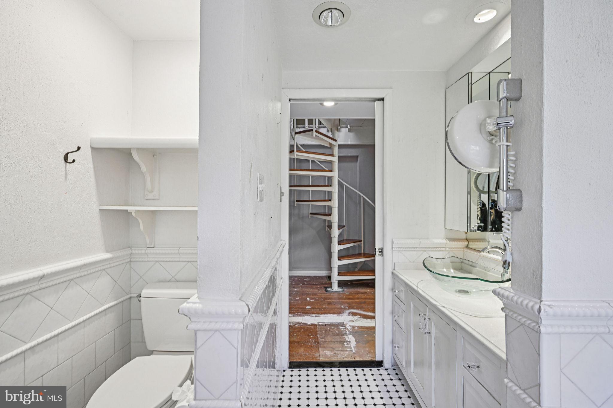 1268 Rydal Road Jenkintown, PA 19046 - Photo 21 of 59