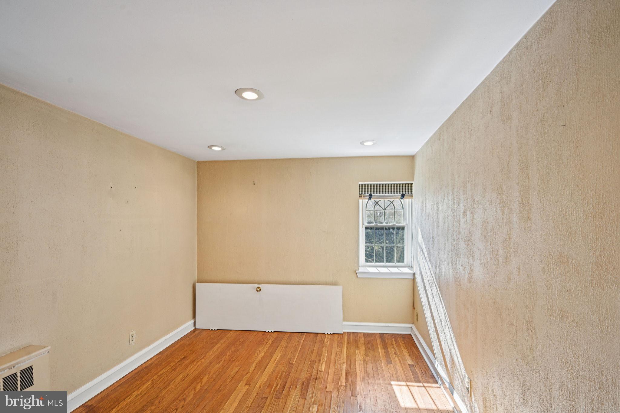 1268 Rydal Road Jenkintown, PA 19046 - Photo 37 of 59