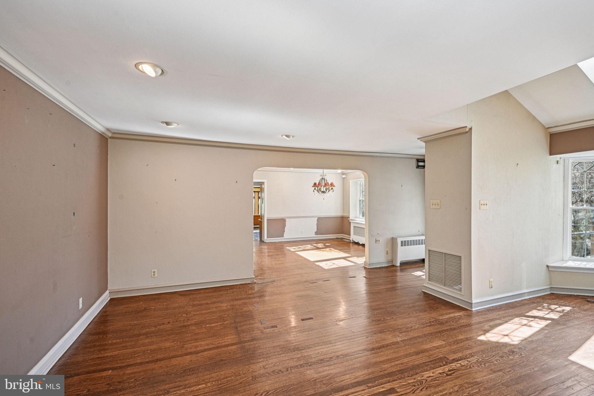 1268 Rydal Road Jenkintown, PA 19046 - Photo 7 of 59