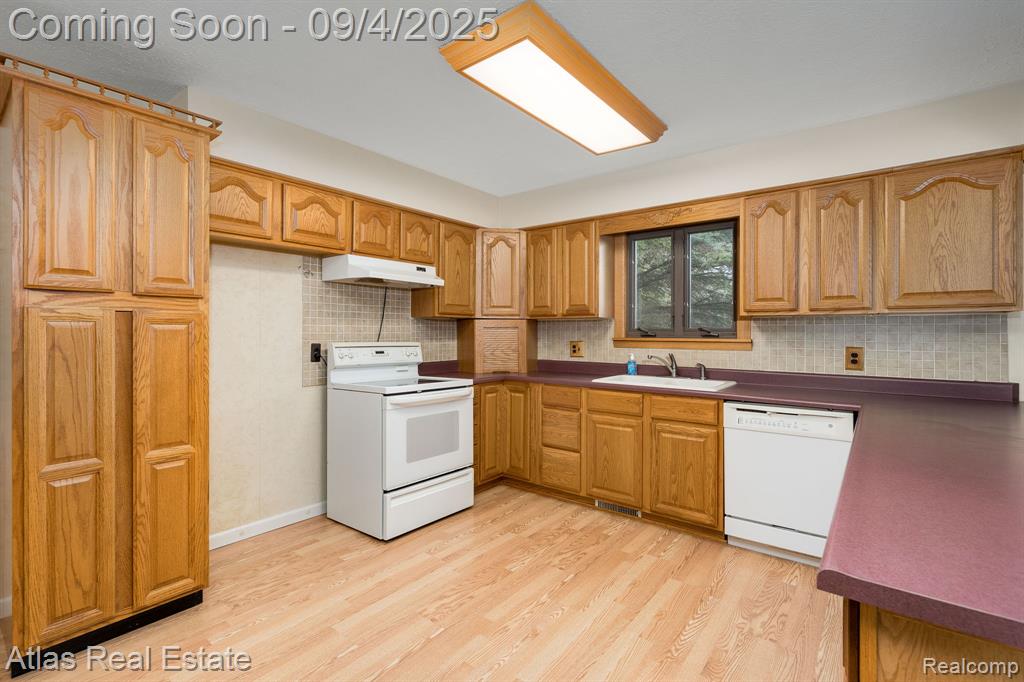 8557 Henderson Road Goodrich, MI 48438 - Photo 21 of 42