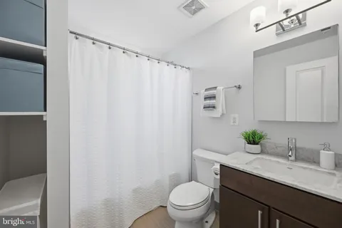 $525,000 | 4226 7th Street Northwest, Unit 204, Washington, DC 20011