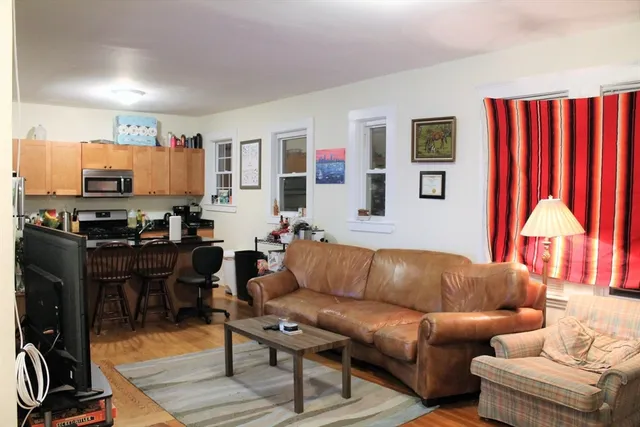 $6,900 | 95 Hillside Street, Unit 2, Boston, MA 02120