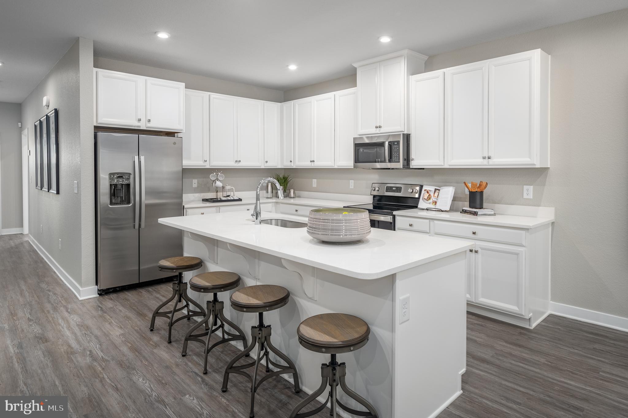 689 Raeann Drive Greencastle, PA 17225 - Photo 3 of 23