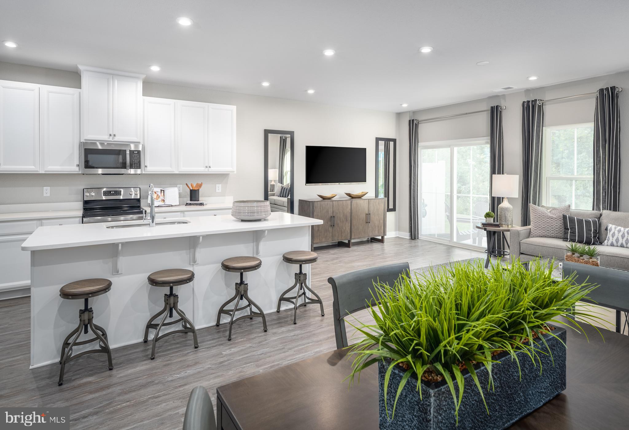 689 Raeann Drive Greencastle, PA 17225 - Photo 9 of 23