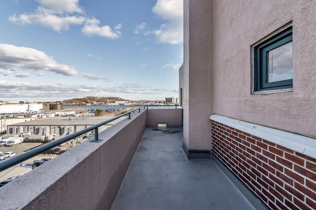 165 Cottage Street, Unit 711 Chelsea, MA 02150 - Photo 33 of 39 a view of balcony with city view