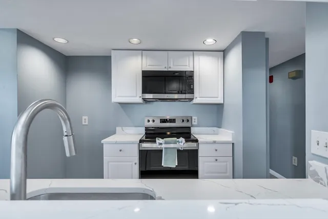 $449,900 | 165 Cottage Street, Unit 711, Chelsea, MA 02150