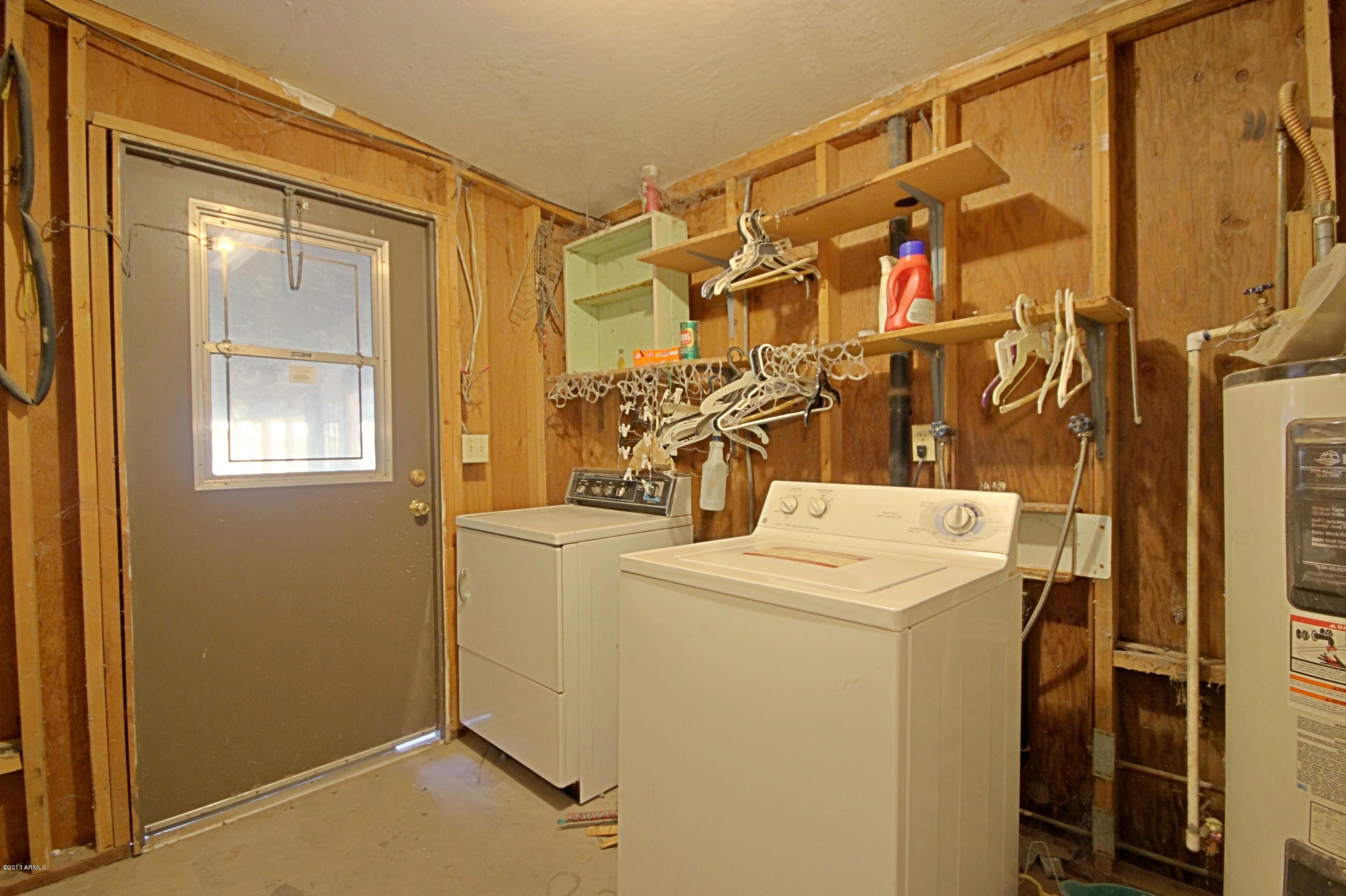 6438 West Baseline Road Laveen, AZ 85339 - Photo 21 of 30 Laundry Room