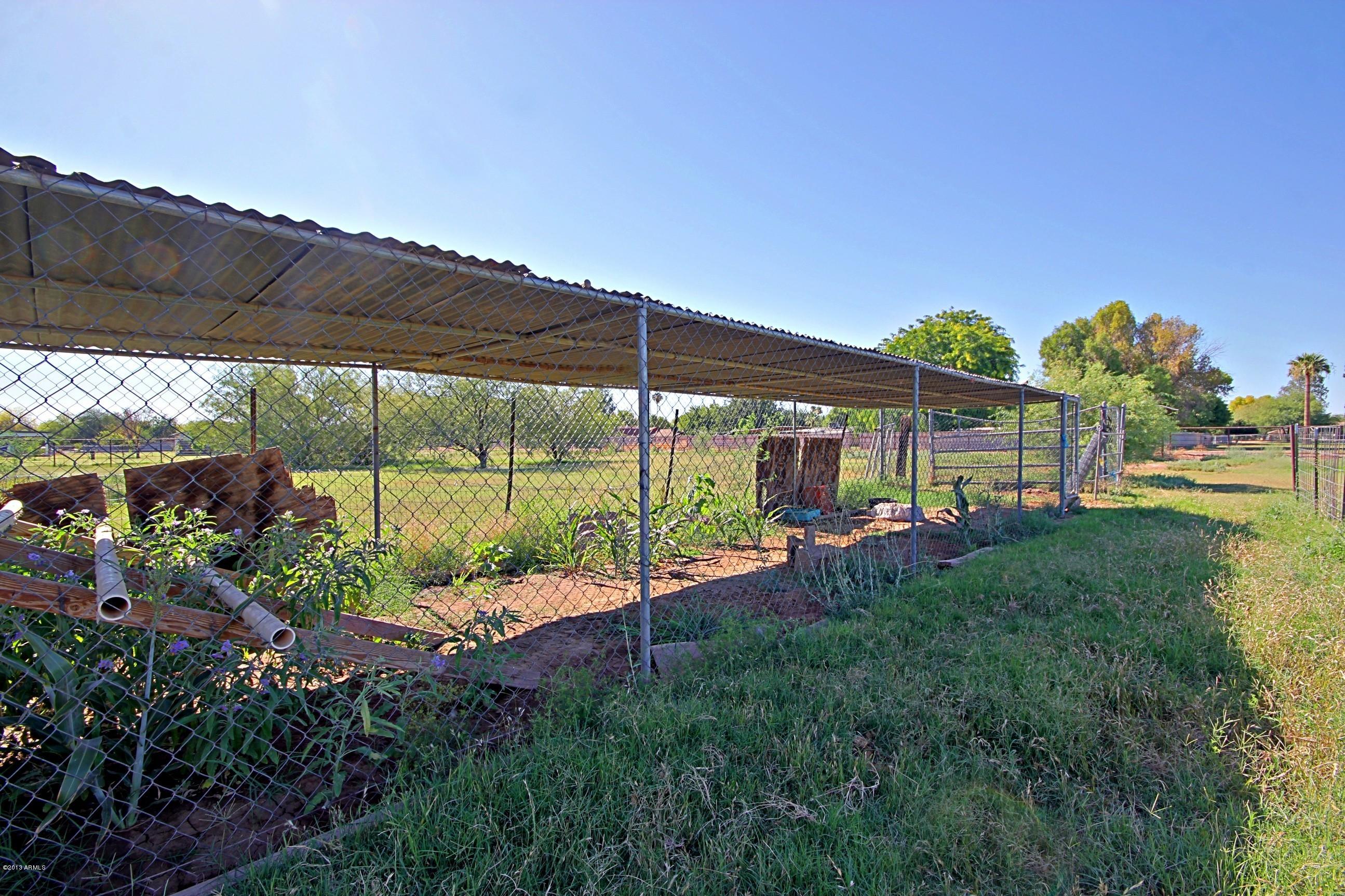 6438 West Baseline Road Laveen, AZ 85339 - Photo 28 of 30 Garden Area