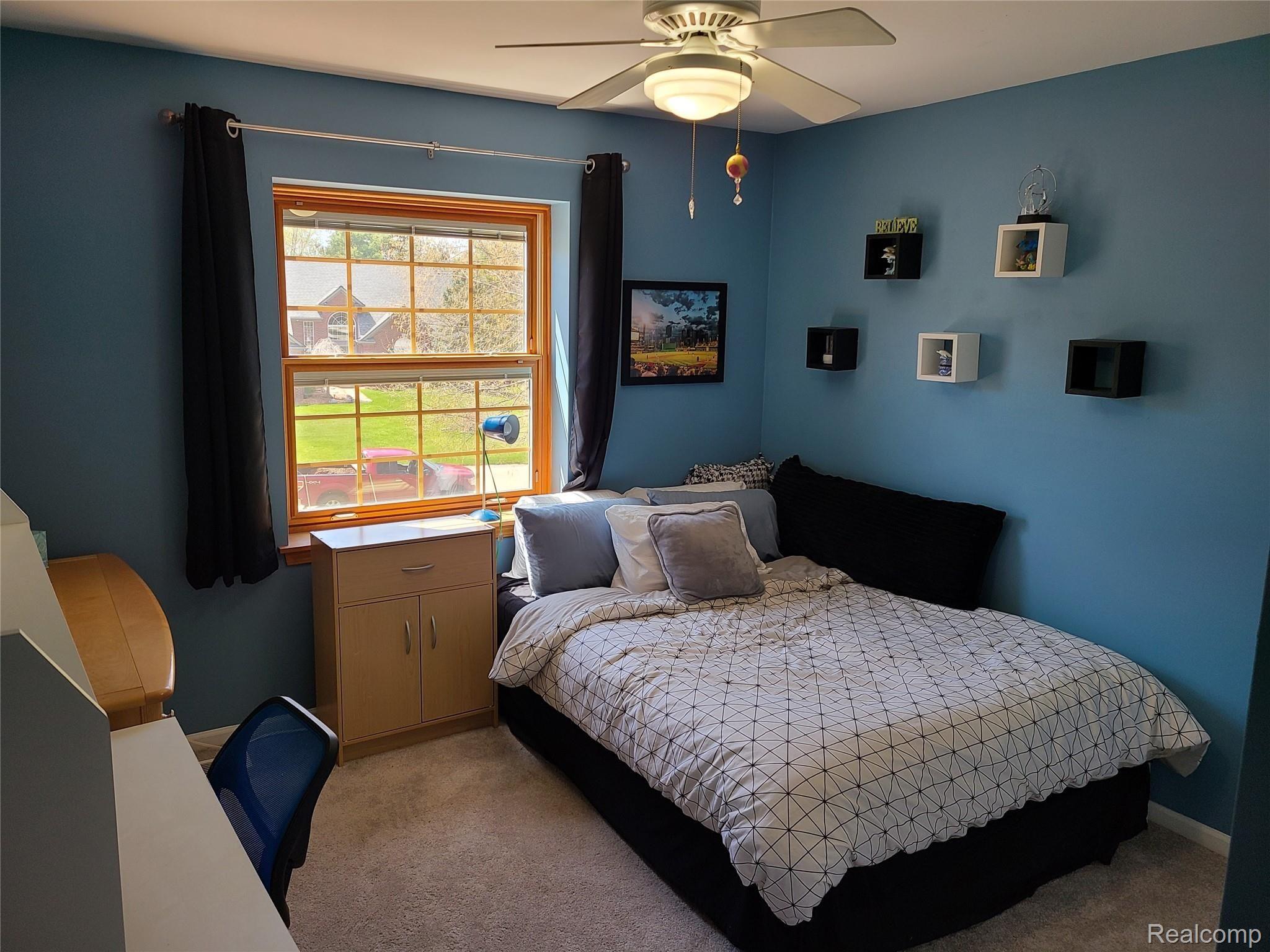 962 Ridgeview Circle Lake Orion, MI 48362 - Photo 20 of 30 20210430_144440.jpg