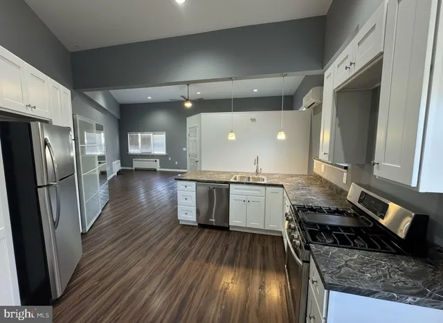 $1,500 | 206-212 Clements Bridge Road, Unit 206, Barrington, NJ 08007