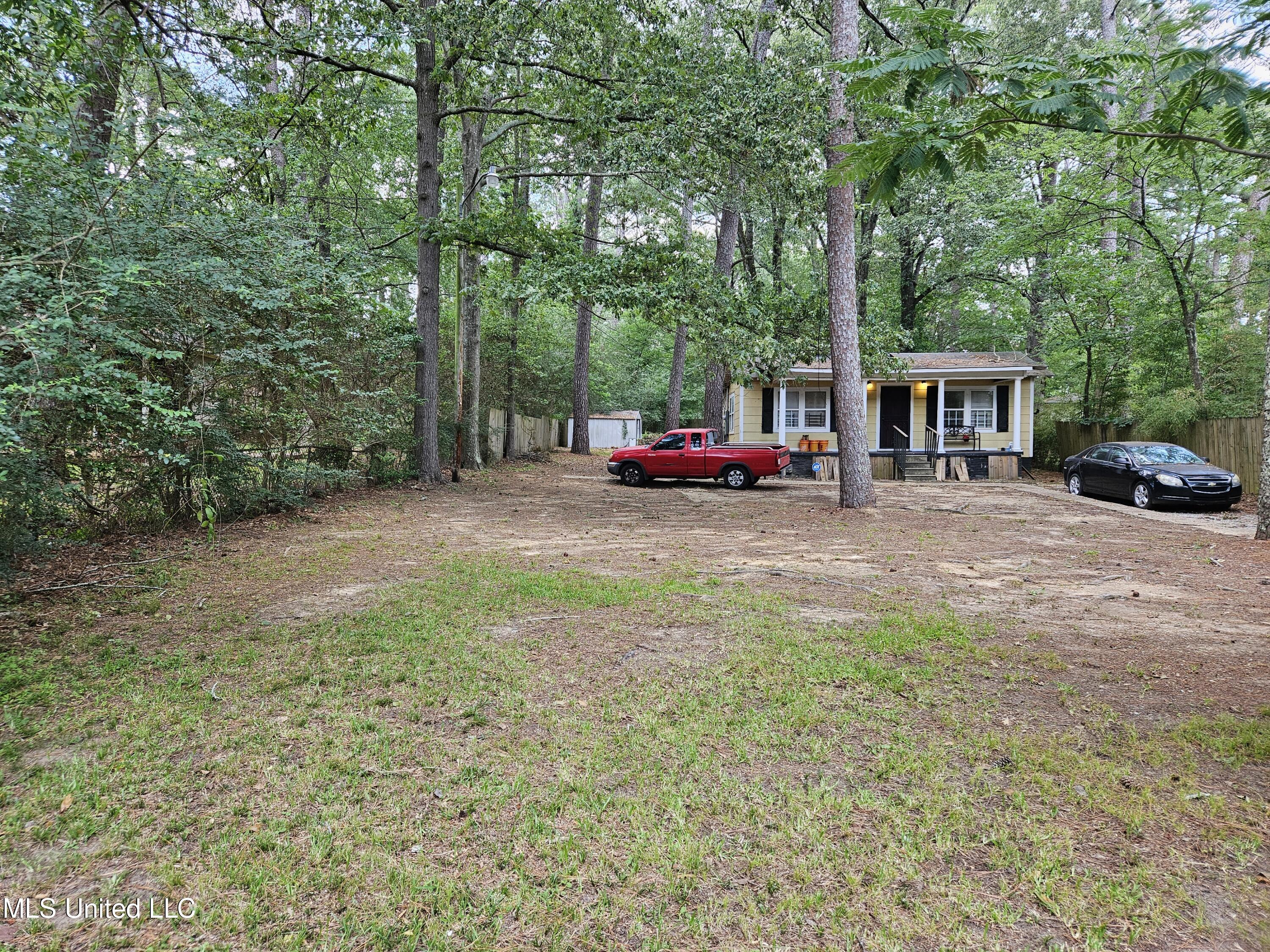 2232 West McDowell Road Jackson, MS 39204 - Photo 3 of 15 20230630_130233