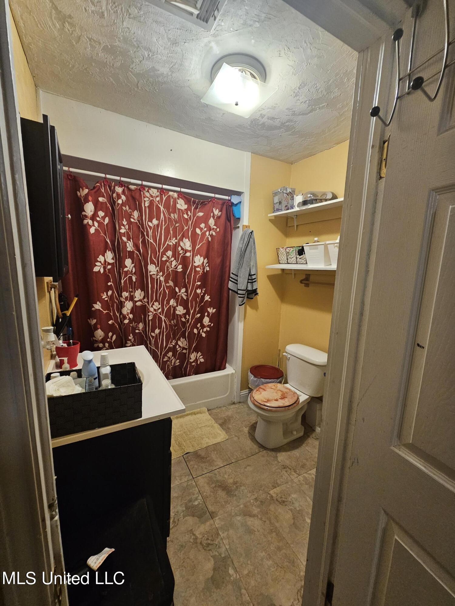 2232 West McDowell Road Jackson, MS 39204 - Photo 7 of 15 20230627_150722