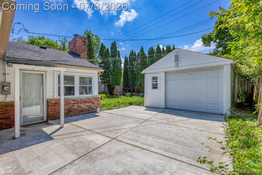 4335 West 14 Mile Road Royal Oak, MI 48073 - Photo 11 of 44