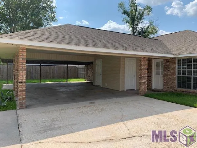 $1,750 | 40111 La Rochelle Road, Prairieville, LA 70769